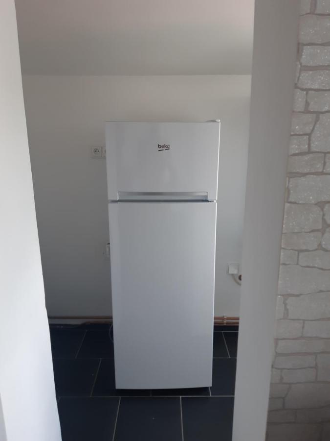 Apartman V Rodinnem Dome Jaroměř エクステリア 写真