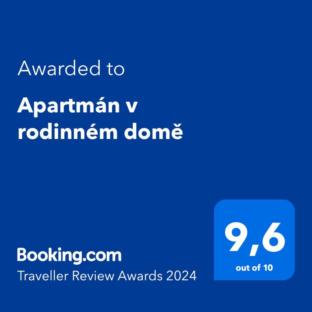 Apartman V Rodinnem Dome Jaroměř エクステリア 写真